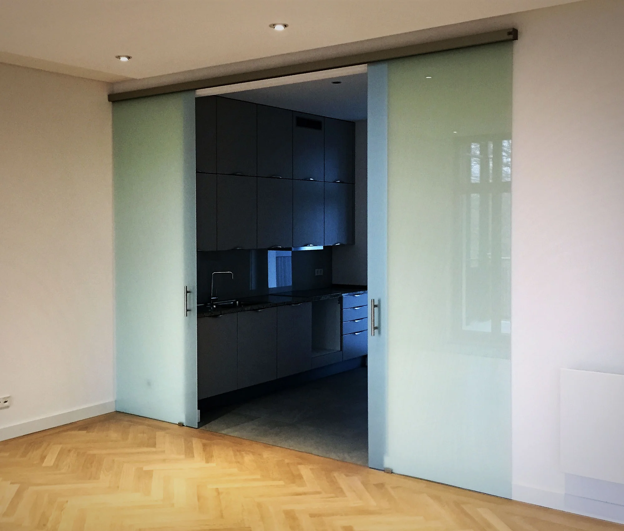 Schiebetüren aus Glas – Glaserei Knoke Hannover
